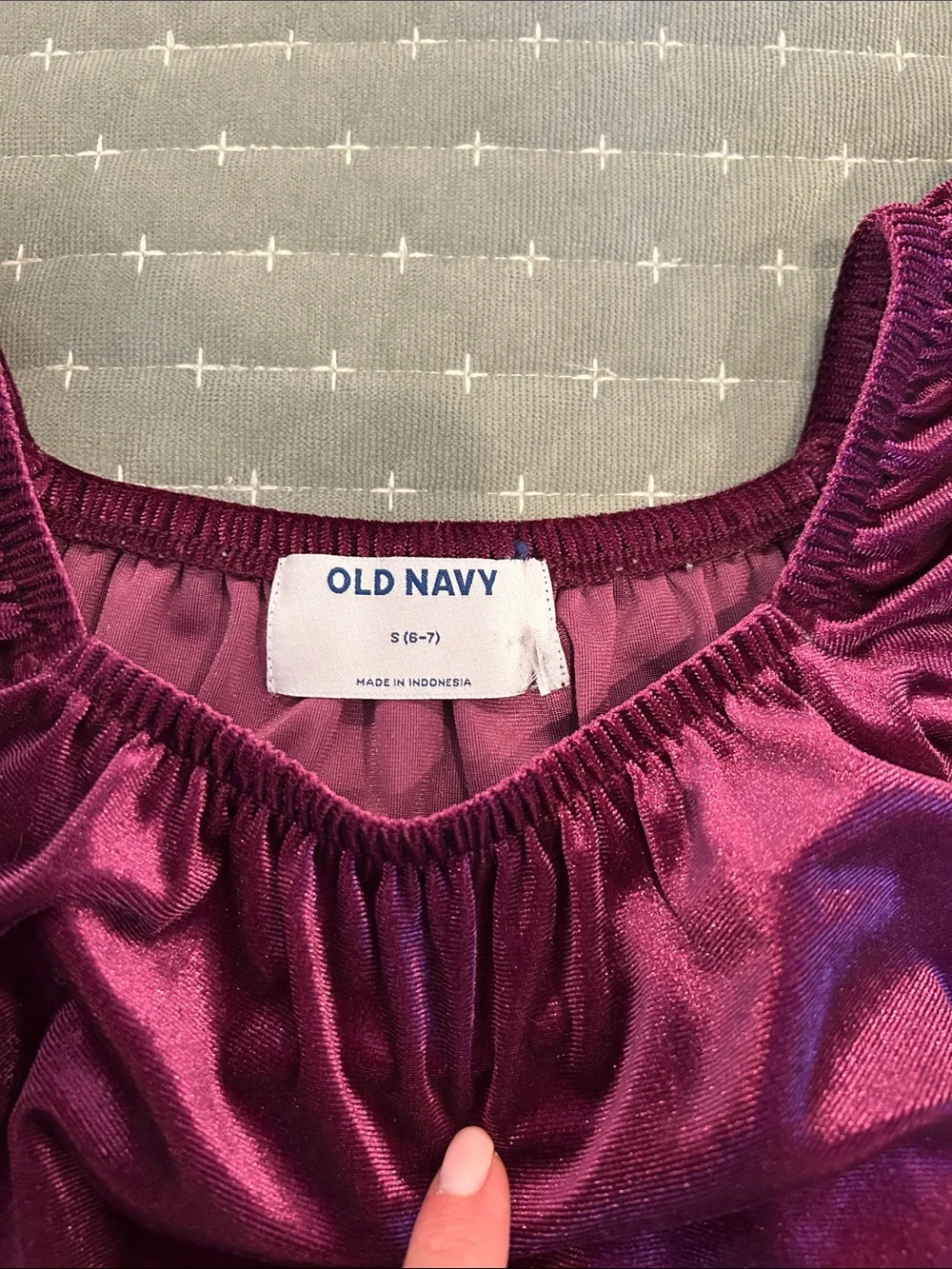 Old Navy Girls Velvet Puff-Sleeve Top - Burgundy
